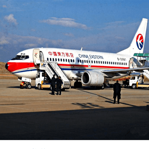 长治航空运输航空快运业稳步发展的原因是什么？